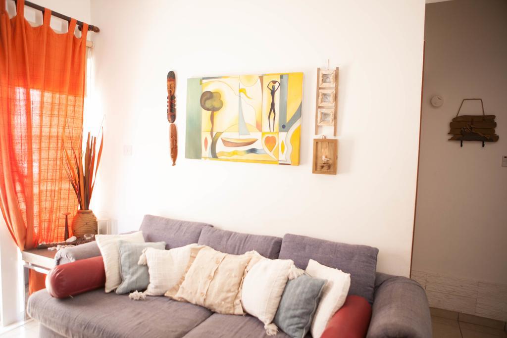 Aquarian Beachfront Apartment ラルナカ エクステリア 写真